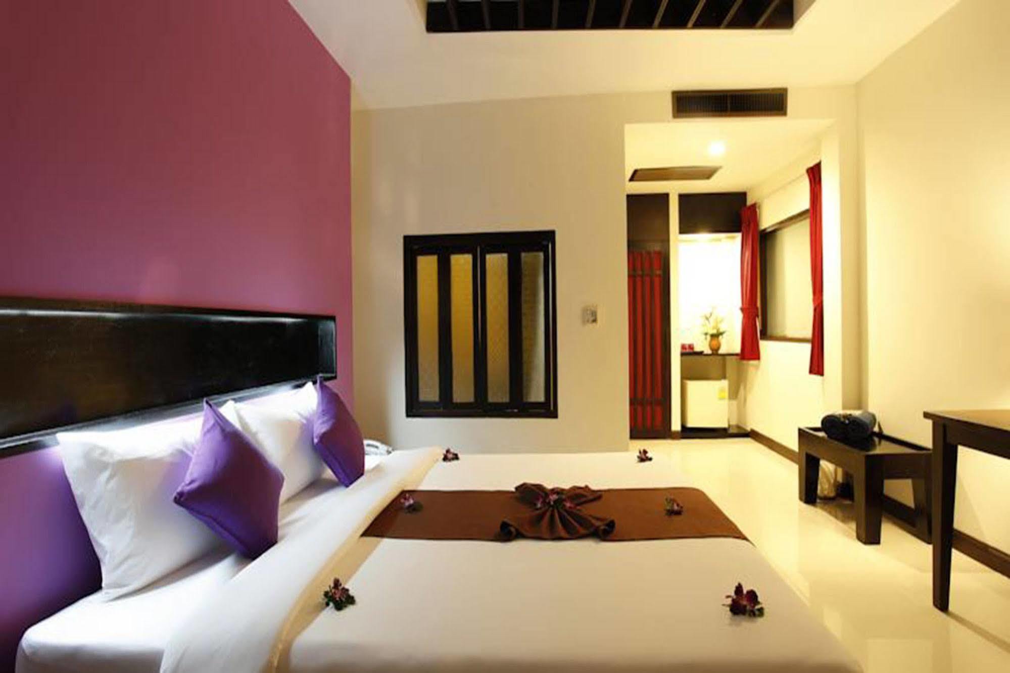 Patong Cottage Resort Luaran gambar