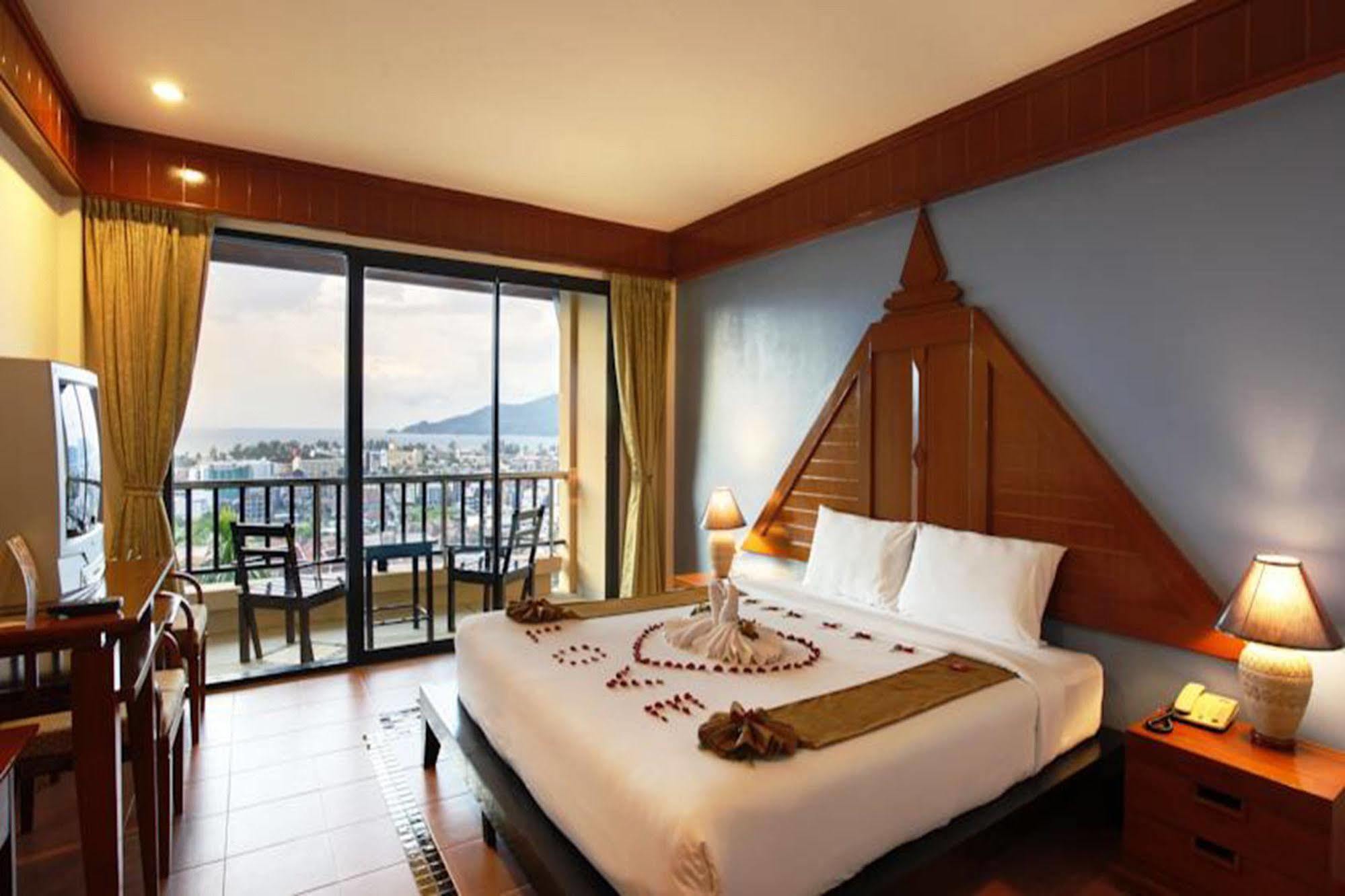 Patong Cottage Resort Luaran gambar