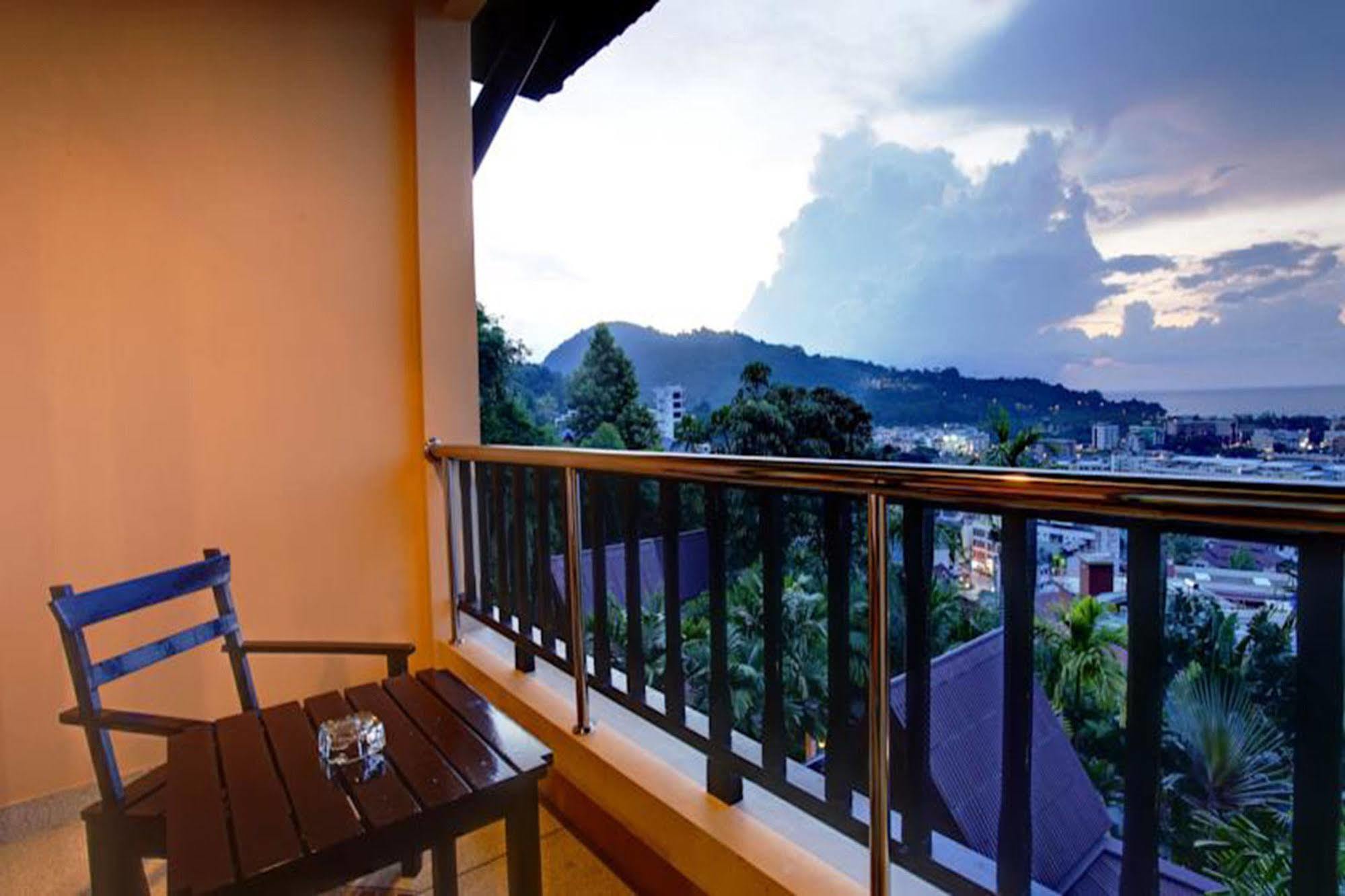 Patong Cottage Resort Luaran gambar